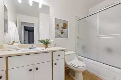 1417 Marchbanks Drive #4, Walnut Creek, CA 94598 - Photo 10