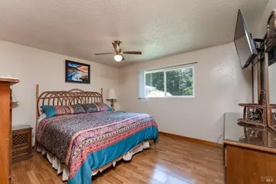 1725 E Madrone Drive, Ukiah, CA 95482 - Photo 16