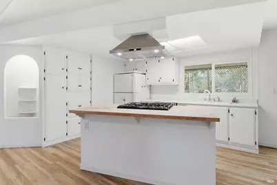 93 W Napa Drive, Petaluma, CA 94954 - Photo 6