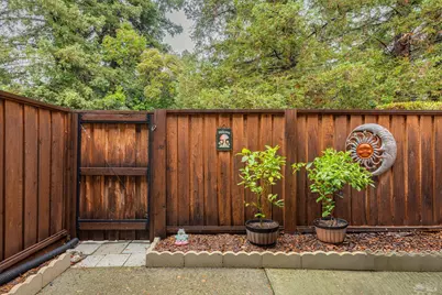 668 Racquet Club Drive, Rohnert Park, CA 94928 - Photo 16