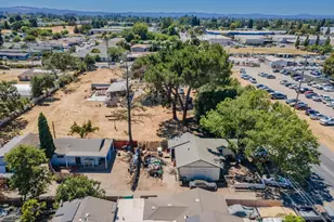 104 Bellevue Ave, Santa Rosa, CA 95407 - Photo 12