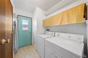 5830 Robin Hill Dr, Lakeport, CA 95453 - Photo 18