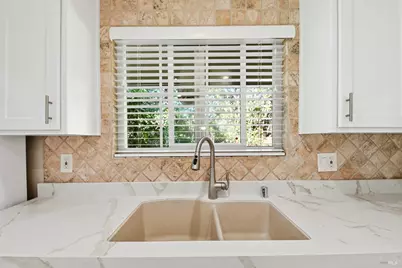442 Las Casitas Court #B, Santa Rosa, CA 95403 - Photo 12