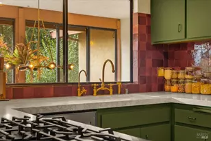 805 Montrose Ct, Santa Rosa, CA 95409 - Photo 12