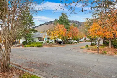 805 Montrose Court, Santa Rosa, CA 95409 - Photo 42