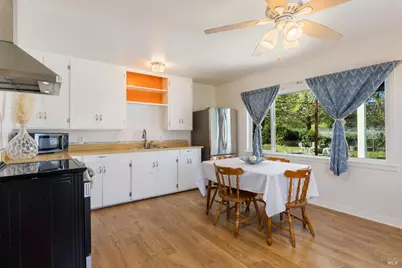 13780 Mountain House Road, Hopland, CA 95449 - Photo 8