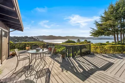 945 Owlswood Lane, Tiburon, CA 94920 - Photo 2