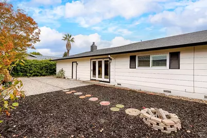 2001 Willow Drive, Petaluma, CA 94954 - Photo 28