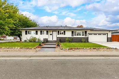 2001 Willow Drive, Petaluma, CA 94954 - Photo 1