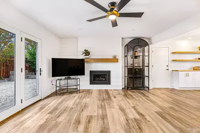 2001 Willow Drive, Petaluma, CA 94954 - Photo 12