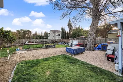1763 E Street, Napa, CA 94559 - Photo 22
