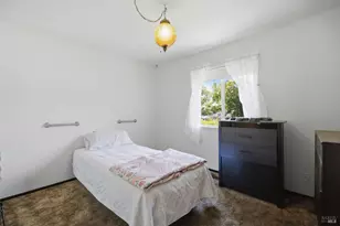 828 Laguna St, Napa, CA 94558 - Photo 12