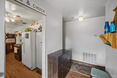 828 Laguna Street, Napa, CA 94558 - Photo 8