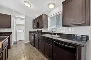 104 Leisure Park Cir, Santa Rosa, CA 95401 - Photo 20