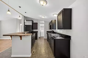 104 Leisure Park Cir, Santa Rosa, CA 95401 - Photo 16