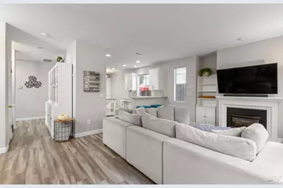 1049 Woodcrest Court, Vacaville, CA 95688 - Photo 10