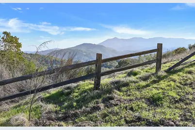 615 Oak Manor Drive, Fairfax, CA 94930 - Photo 70