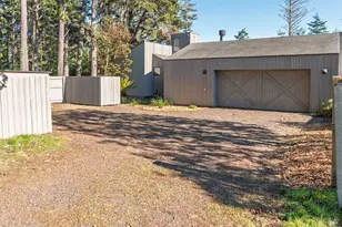 36221 Timber Ridge Rd, The Sea Ranch, CA 95497 - Photo 32