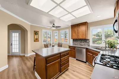 736 Dellwood Court, Vacaville, CA 95688 - Photo 14