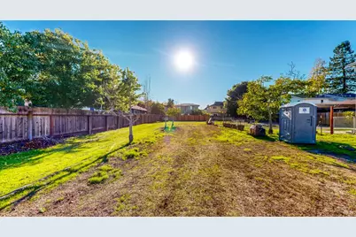 320 Vallejo Street, Petaluma, CA 94952 - Photo 2