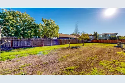 320 Vallejo Street, Petaluma, CA 94952 - Photo 10