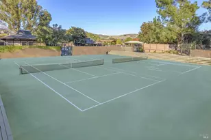 98 Surrey Ln, San Rafael, CA 94903 - Photo 22