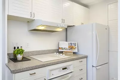 98 Surrey Lane, San Rafael, CA 94903 - Photo 10