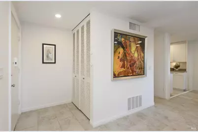 98 Surrey Lane, San Rafael, CA 94903 - Photo 6