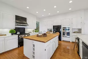 25 Oakhurst Rd, San Rafael, CA 94901 - Photo 10