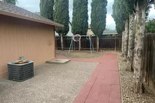 107 Pasco Dr, Brentwood, CA 94513 - Photo 2