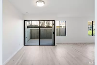 705 Hermes #5, Hercules, CA 94547 - Photo 10