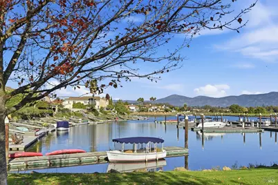 28 S Newport Drive, Napa, CA 94559 - Photo 32