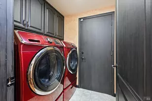 28 S Newport Dr, Napa, CA 94559 - Photo 26