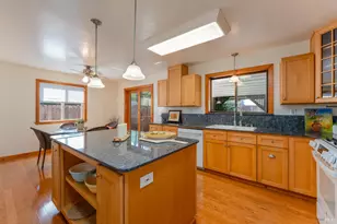 1338 Laurel Ave, Ukiah, CA 95482 - Photo 4