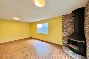 2760 Clifford St, Napa, CA 94558 - Photo 8