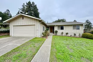 2760 Clifford St, Napa, CA 94558 - Photo 2