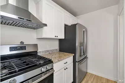 104 Hermosa Avenue, Vallejo, CA 94589 - Photo 12