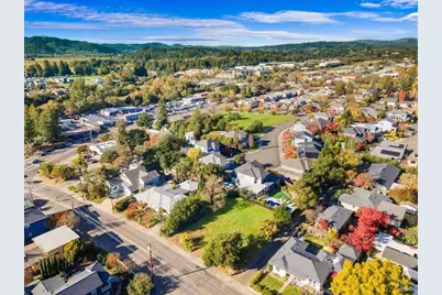 119 Powell Avenue, Healdsburg, CA 95448 - Photo 12