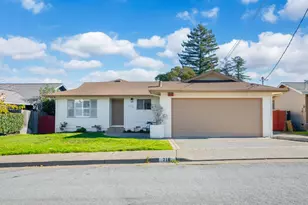 716 Elm Dr, Petaluma, CA 94952 - Photo 2