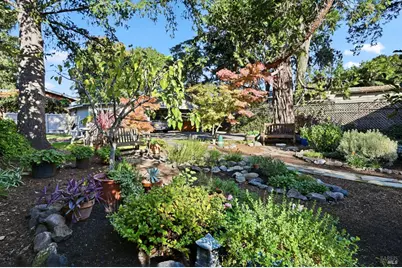 735 Carr Avenue, Santa Rosa, CA 95404 - Photo 48