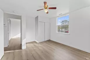 1295 Hemlock St, Napa, CA 94559 - Photo 20