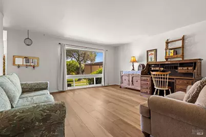1072 Los Gamos Road #E, San Rafael, CA 94903 - Photo 4