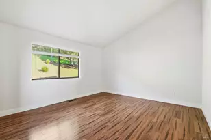 5827 La Cuesta Dr, Santa Rosa, CA 95409 - Photo 16