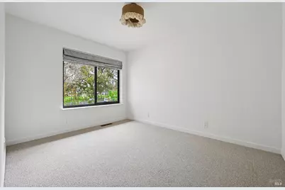 18787 Gillman Drive, Sonoma, CA 95476 - Photo 12