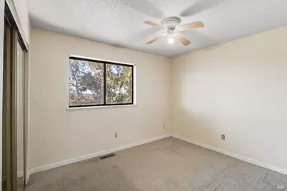 235 Toledo Court, Vallejo, CA 94591 - Photo 10