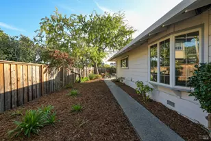 28 Bonnie Banks Way, San Rafael, CA 94901 - Photo 28