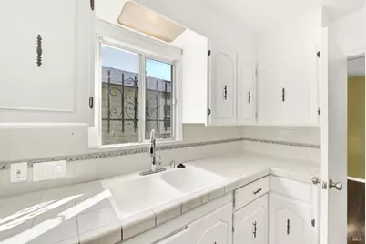 7608 Arthur Street, Oakland, CA 94605 - Photo 16