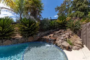 813 Campas Ct, Benicia, CA 94510 - Photo 2