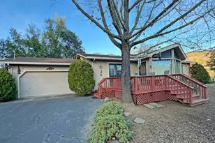 2781 Robinson Creek Rd, Ukiah, CA 95482 - Photo 2