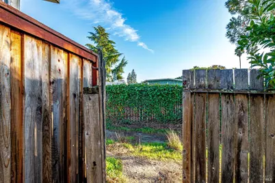 5158 Parkhurst Drive, Santa Rosa, CA 95409 - Photo 38